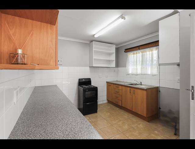 2 BEDROOM TOWNHOUSE TO LET IN GREENFIELDS
